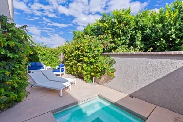 Pool - Designer Townhouse in the heart of Palm Springs, Convention Center. CITY ID#3867 (Palm Springs)