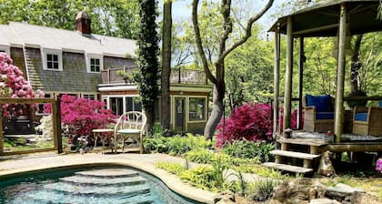 Amazing Getaway! Stunning East Hampton house. CAPTIVATING!