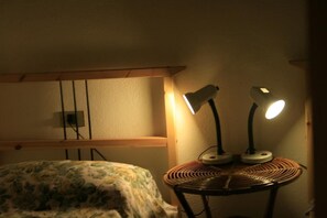 4 quartos, ferros/tábuas de passar roupa, Wi-Fi, roupa de cama