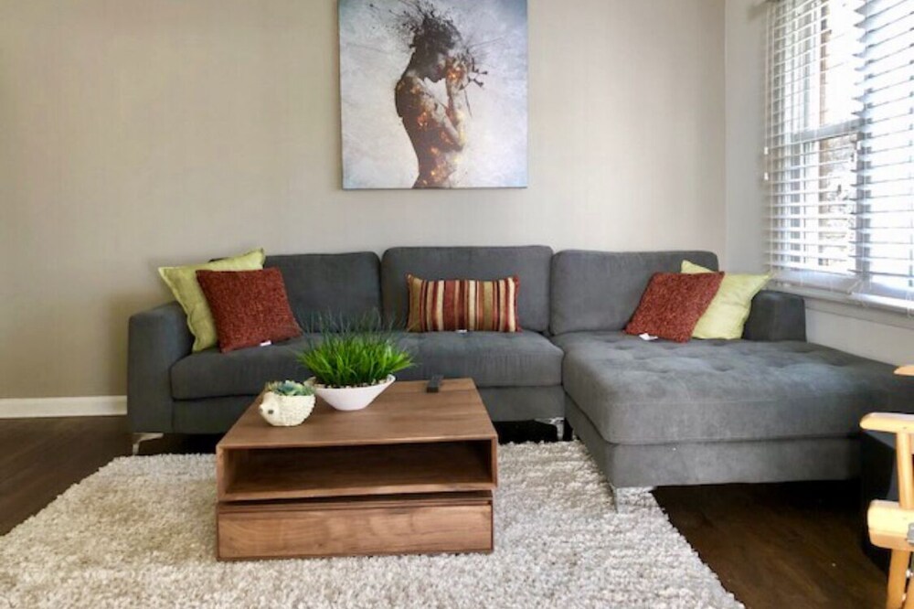 Beautiful bungalow in West Midtown Atlanta
