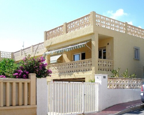 Bungalow pour 4-5 personnes à 50 m de la plage de sable 