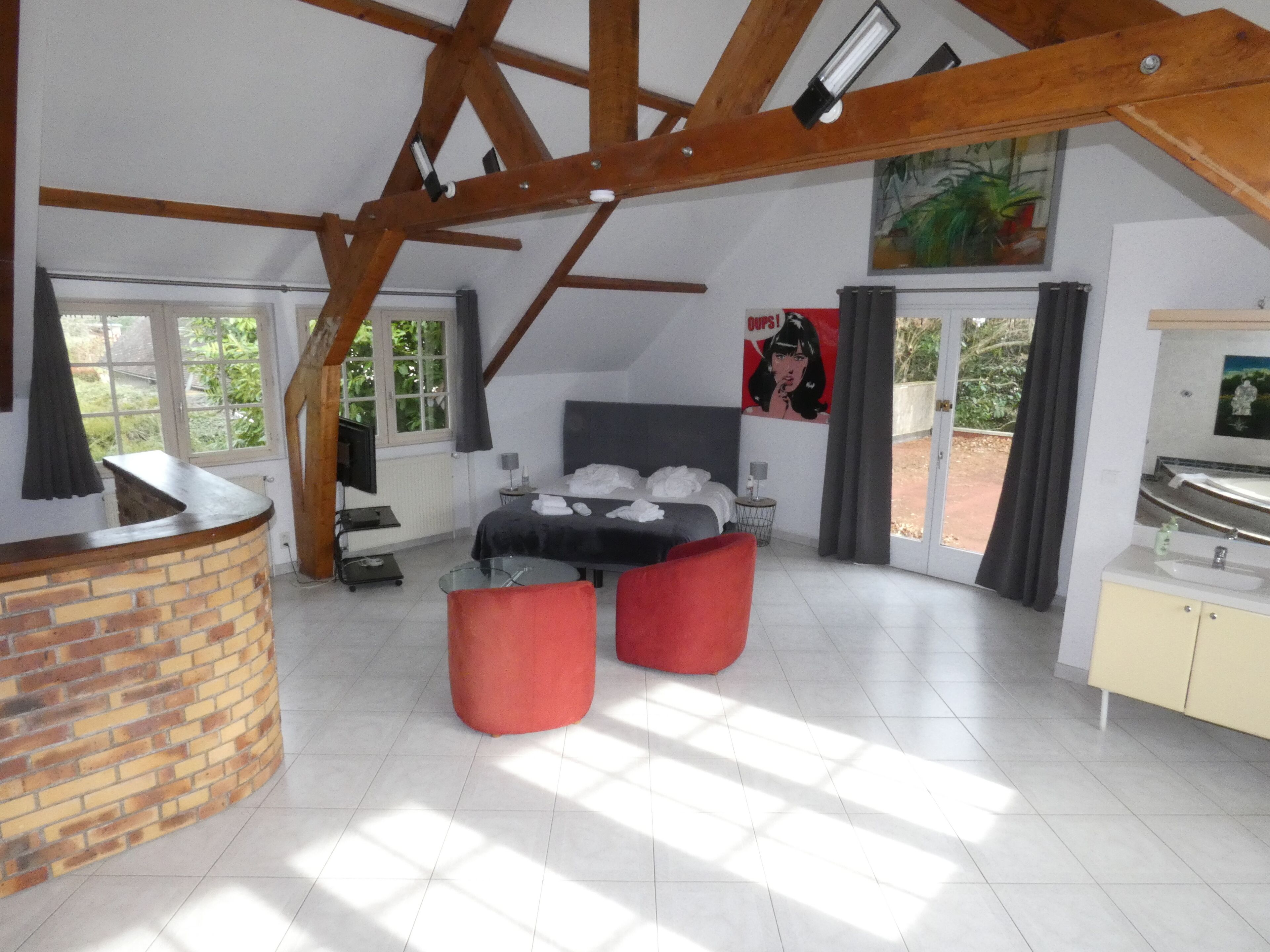 16 Schlafzimmer, Bügeleisen/Bügelbrett, Reisekinderbett