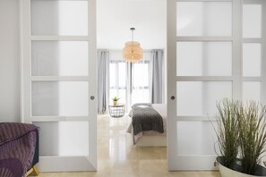 1 bedroom, desk, soundproofing, iron/ironing board - Aparatamento's luxurious wide Carmen (Málaga)