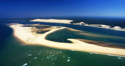 HOUSE OF ARCACHON BASIN; BEACHES, SHOPS, PORTS ON FOOT AND DUNE PYLA A VELO