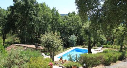 Belle villa Ă©cologique avec piscine privĂ©e au calme absolu Parc 3000MÂČ