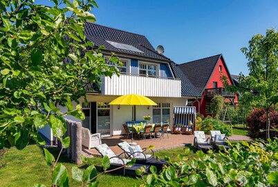 Nov/Dec still free weekend dates, top location, sauna, wood-burning stove, beds made, WLAN