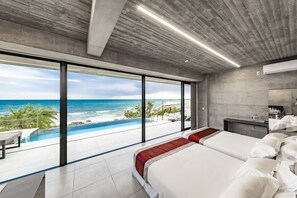 Premium bedding, free minibar, in-room safe, individually decorated - D's GROW RESORT Infinity Pool Villa (Miyakojima)