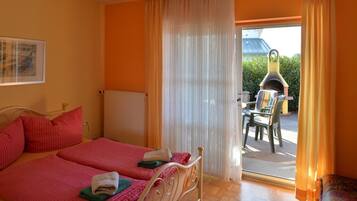 5 bedrooms, iron/ironing board, travel crib, free WiFi
