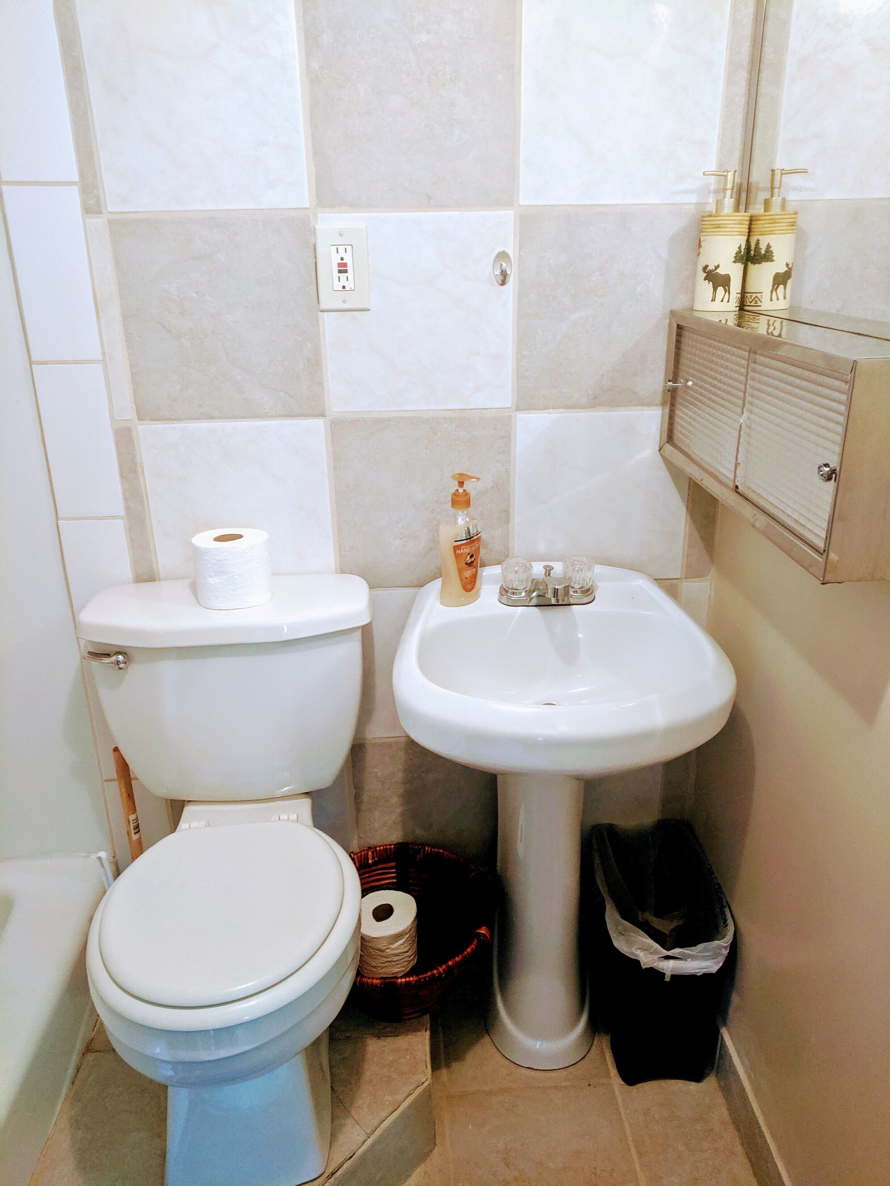 Hunter&#x27;s Hideaway near river beach, Yellowstone NP, Grand Teton NP , &amp; BYU Idaho