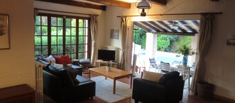 Provence-Style Villa avec piscine privée et tennis