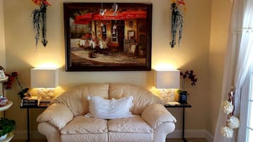 Smart TV, books, music library, video library
