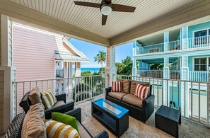 Terrace/patio - Beachside Luxury Home - Private Pool - Beach Views (Indian Rocks Beach)