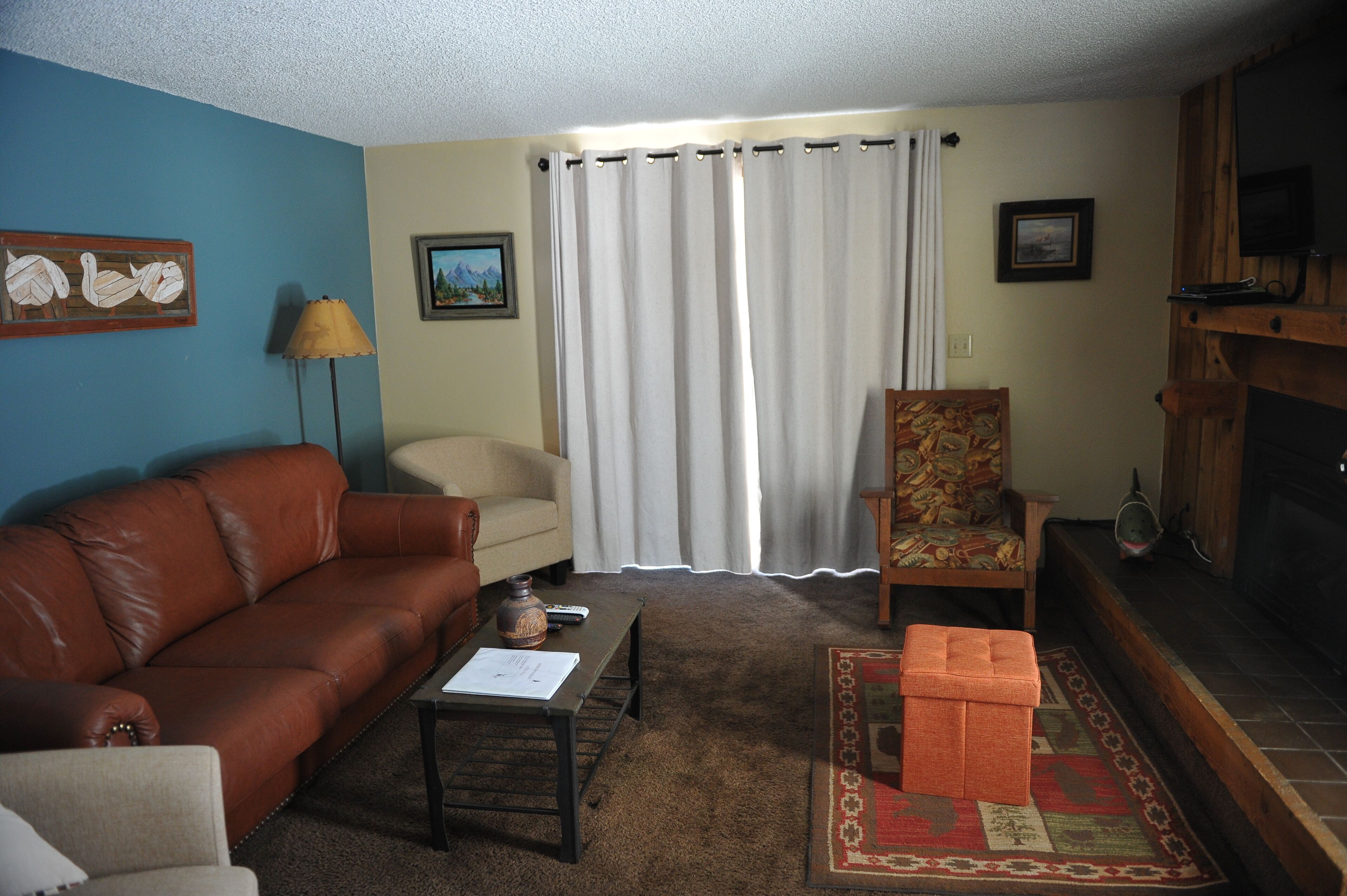 4 bedroom in-town Townhome, Angler's Rest