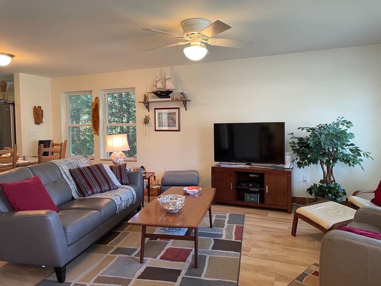 Narragansett / Scarborough Beach Home