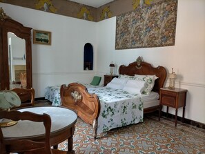 7 bedrooms, desk, iron/ironing board, free WiFi - Mansion and park 3km from the beach of Ste Marie la mer (66) (Sainte-Marie)