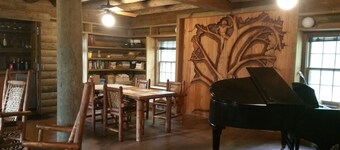 Faith's Lodge
