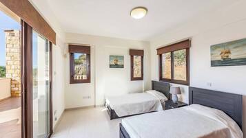 Vila (3 Bedrooms) | Parte interna
