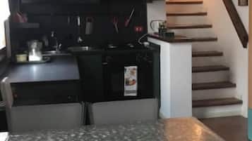 Refrigerador, horno, parrilla de estufa y lavavajillas