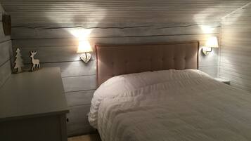 5 Schlafzimmer, Zimmersafe, Bügeleisen/Bügelbrett, Reisekinderbett