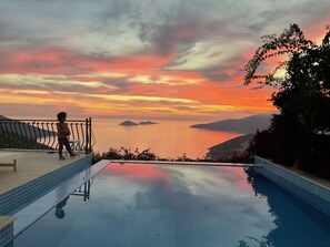 Outdoor pool, a heated pool