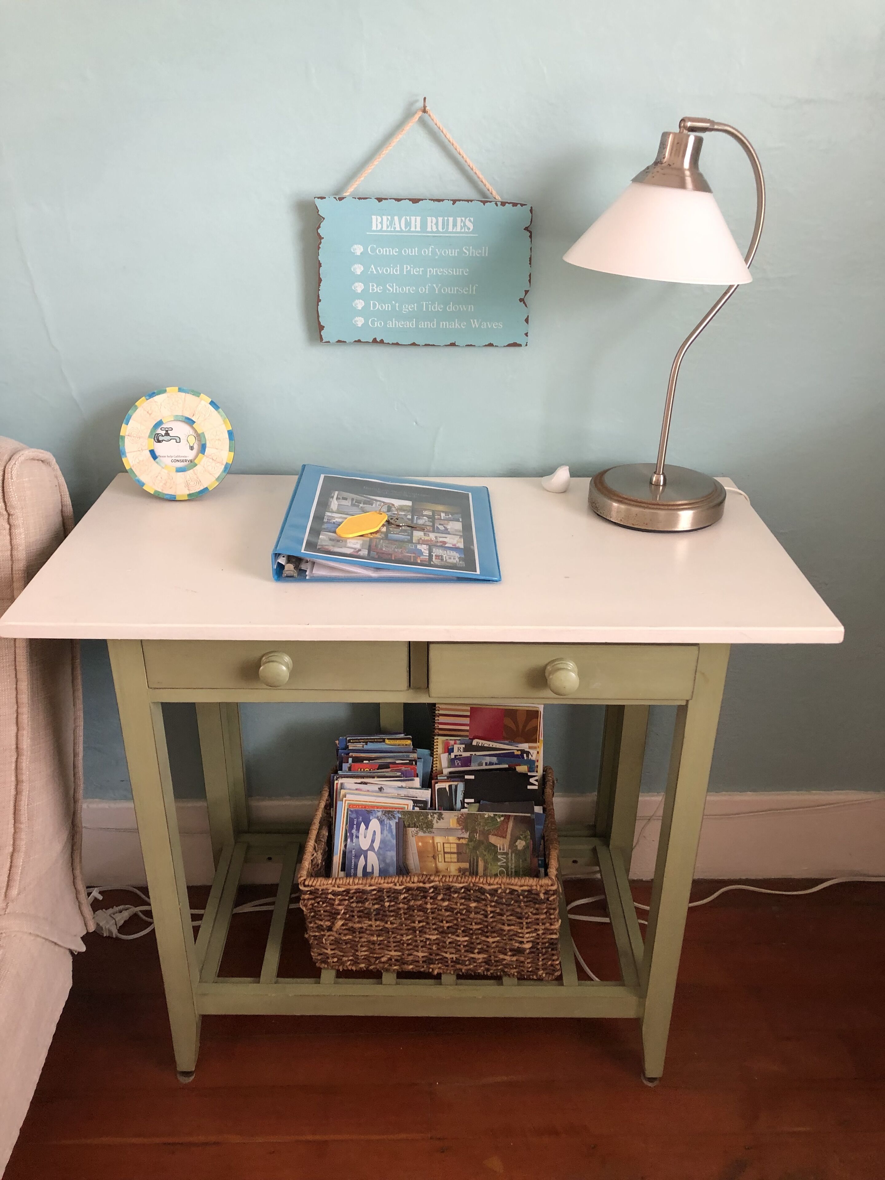 Burnham Beach Cottage #1- Block to Beach!