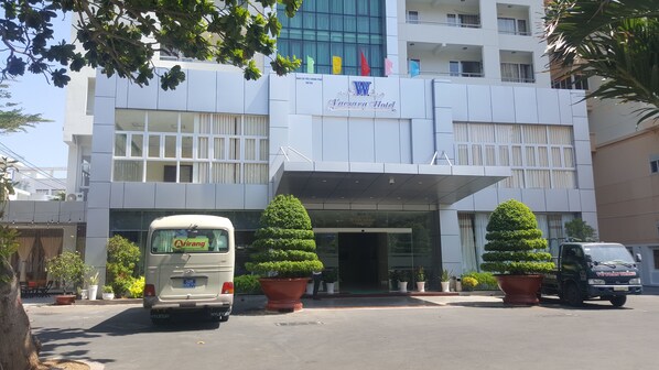 Front of property - Vacsava Hotel (Ho Chi Minh City)