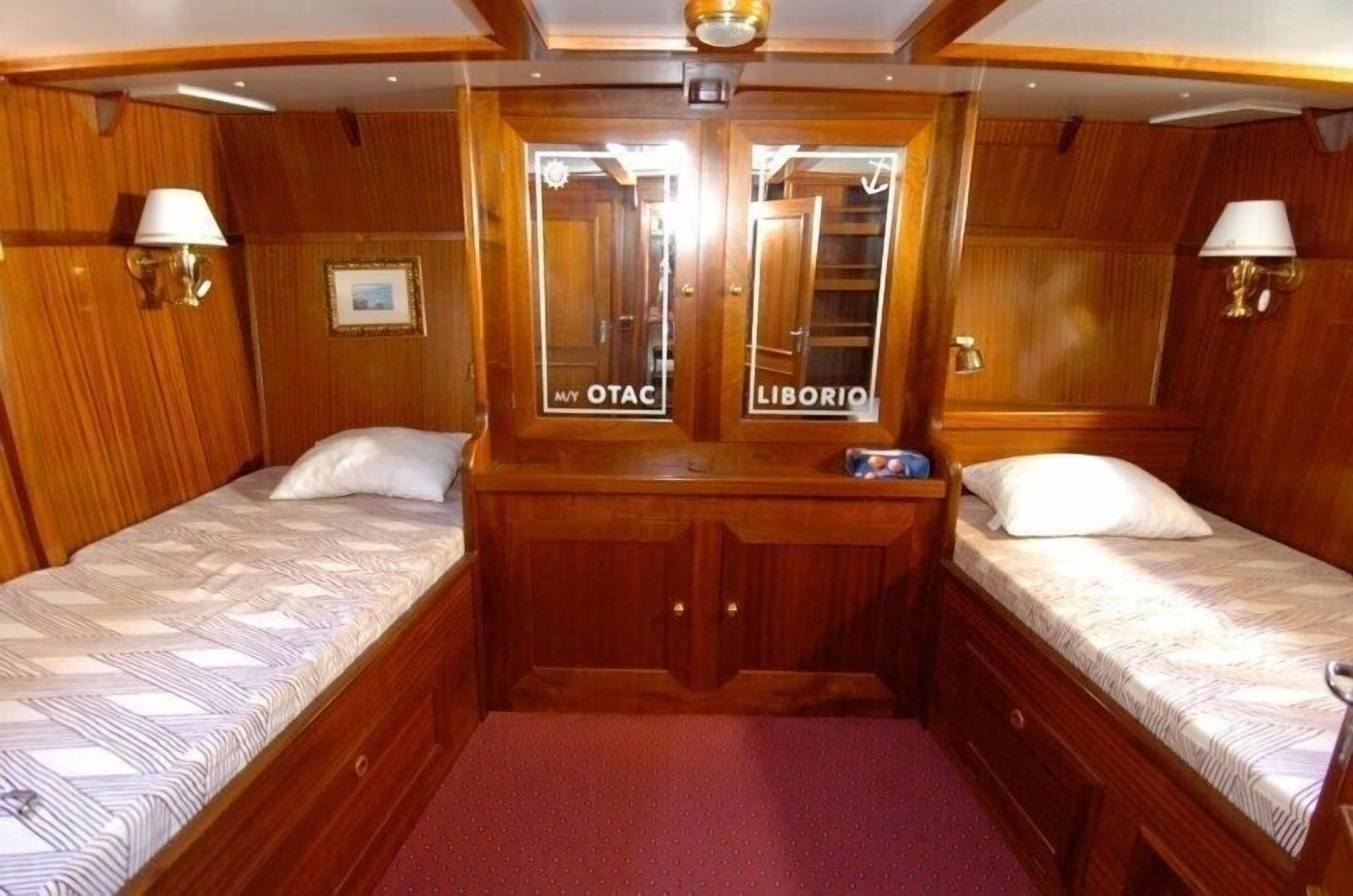 4 室のベッドルーム、アイロン / アイロン台、WiFi