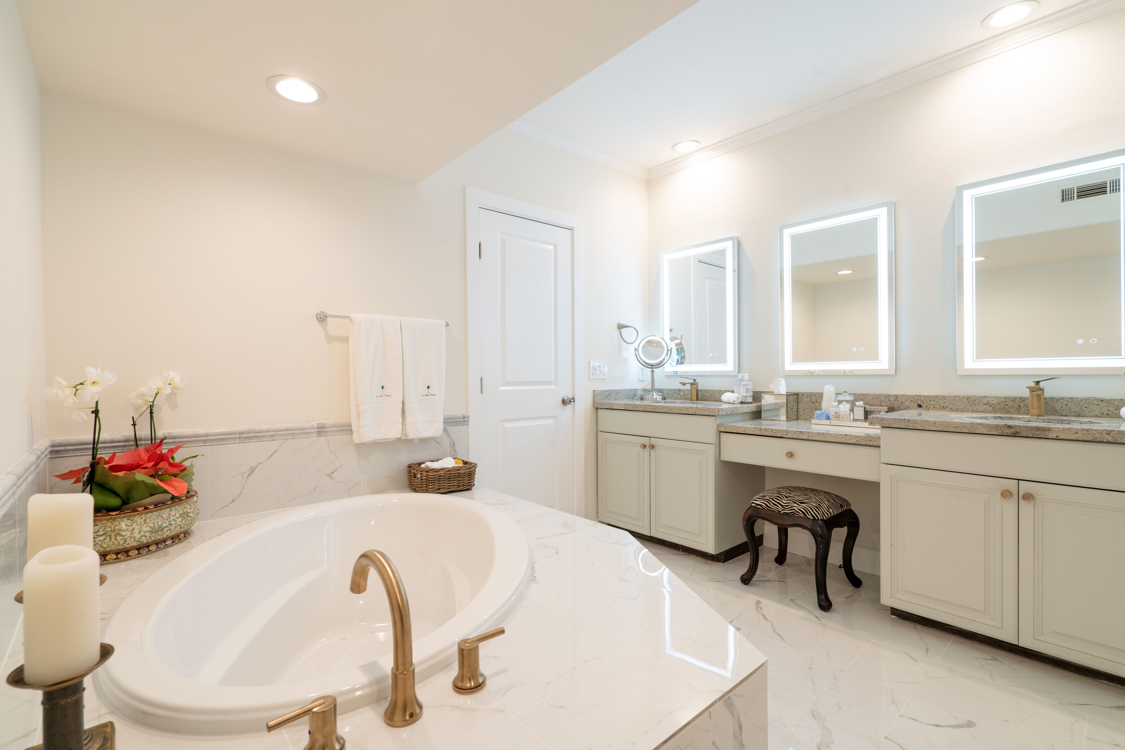 Luxury 5 star resort like dream home new 2022 AC private pool spa close to beach