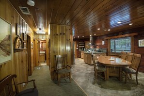 تناول الطعام