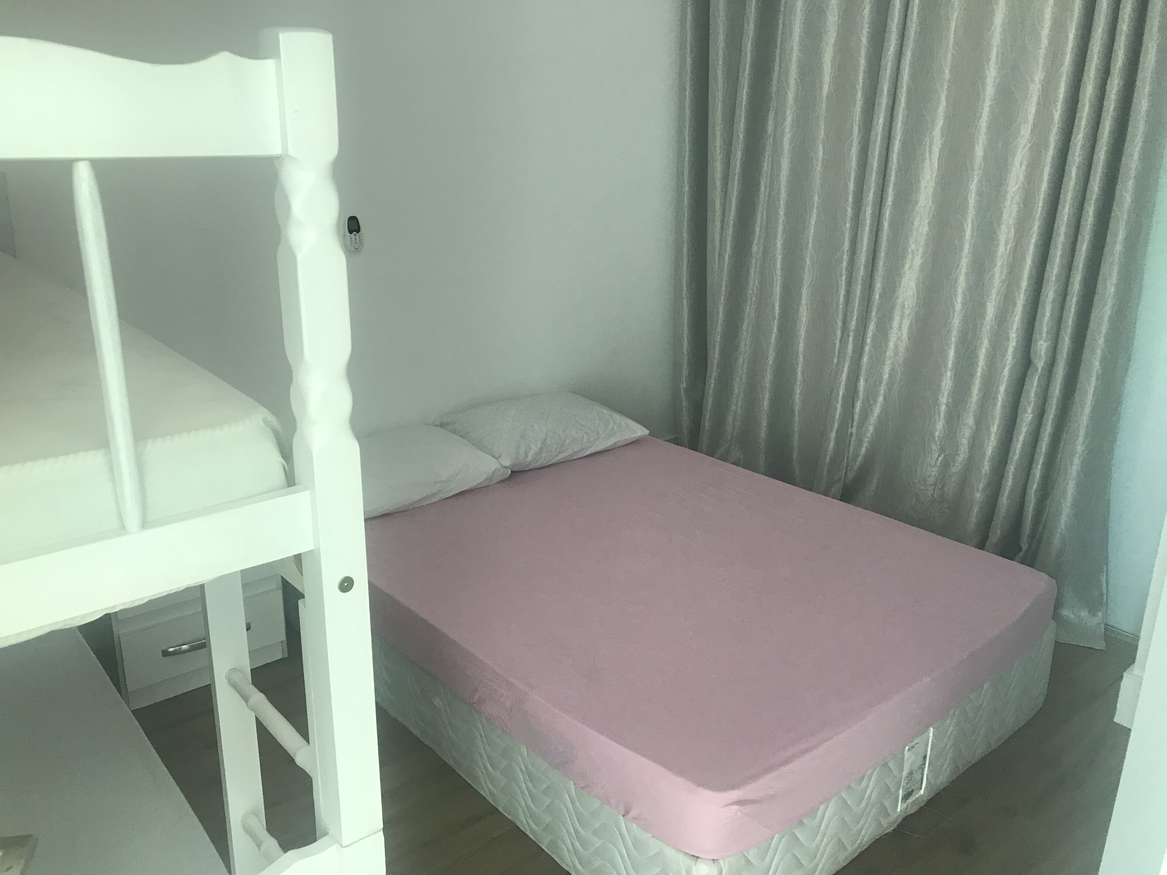 TRIPLEX / PRAIABRAVA / AR / SWIMMING POOL / 3VAGAS / BARBECUE / CLOSED CONDOMINIUM