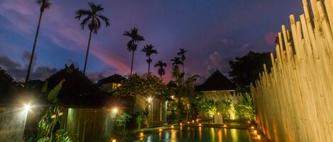Outdoor pool, sun loungers