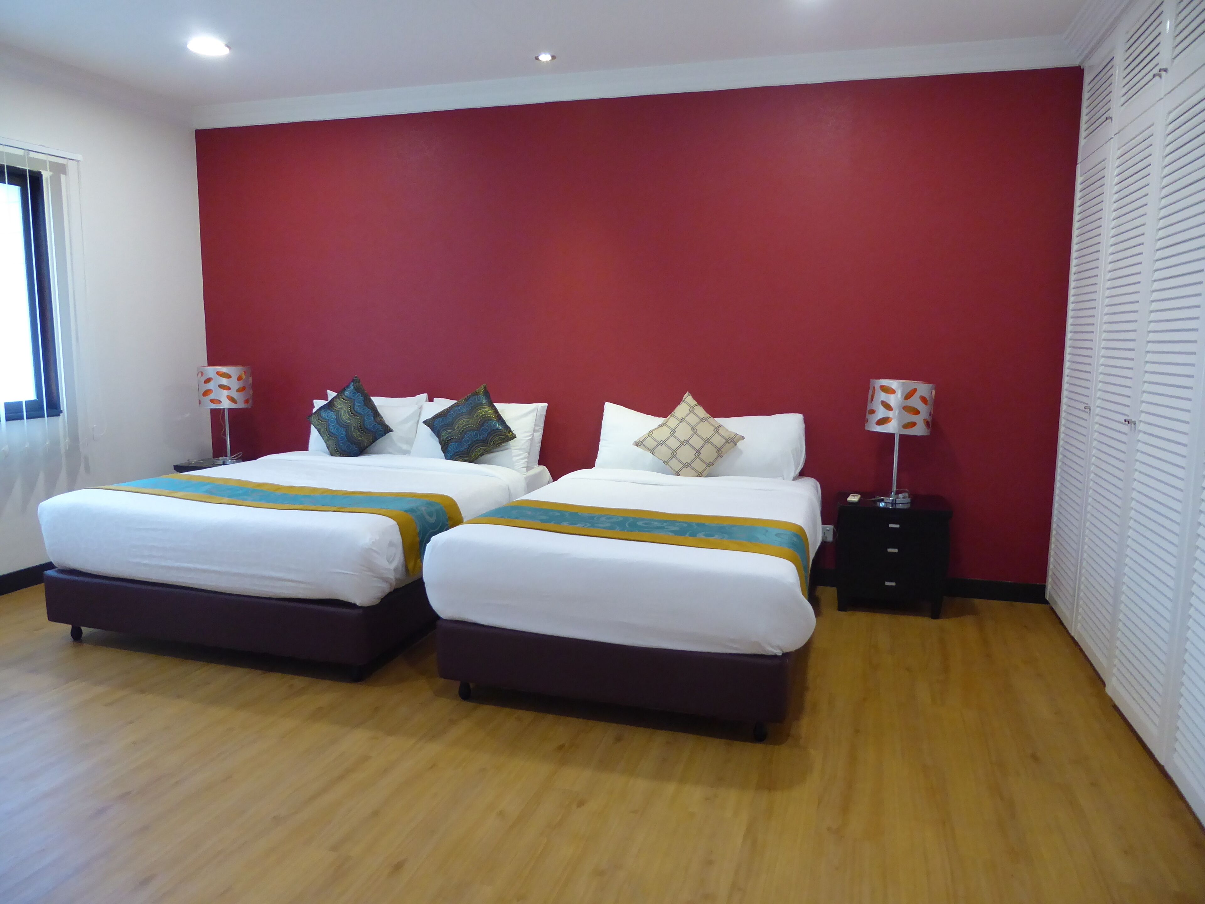 luxury apartment, 3 bedrooms, non smoking, ensuite | 3 bedrooms, down duvets, free minibar, individually decorated