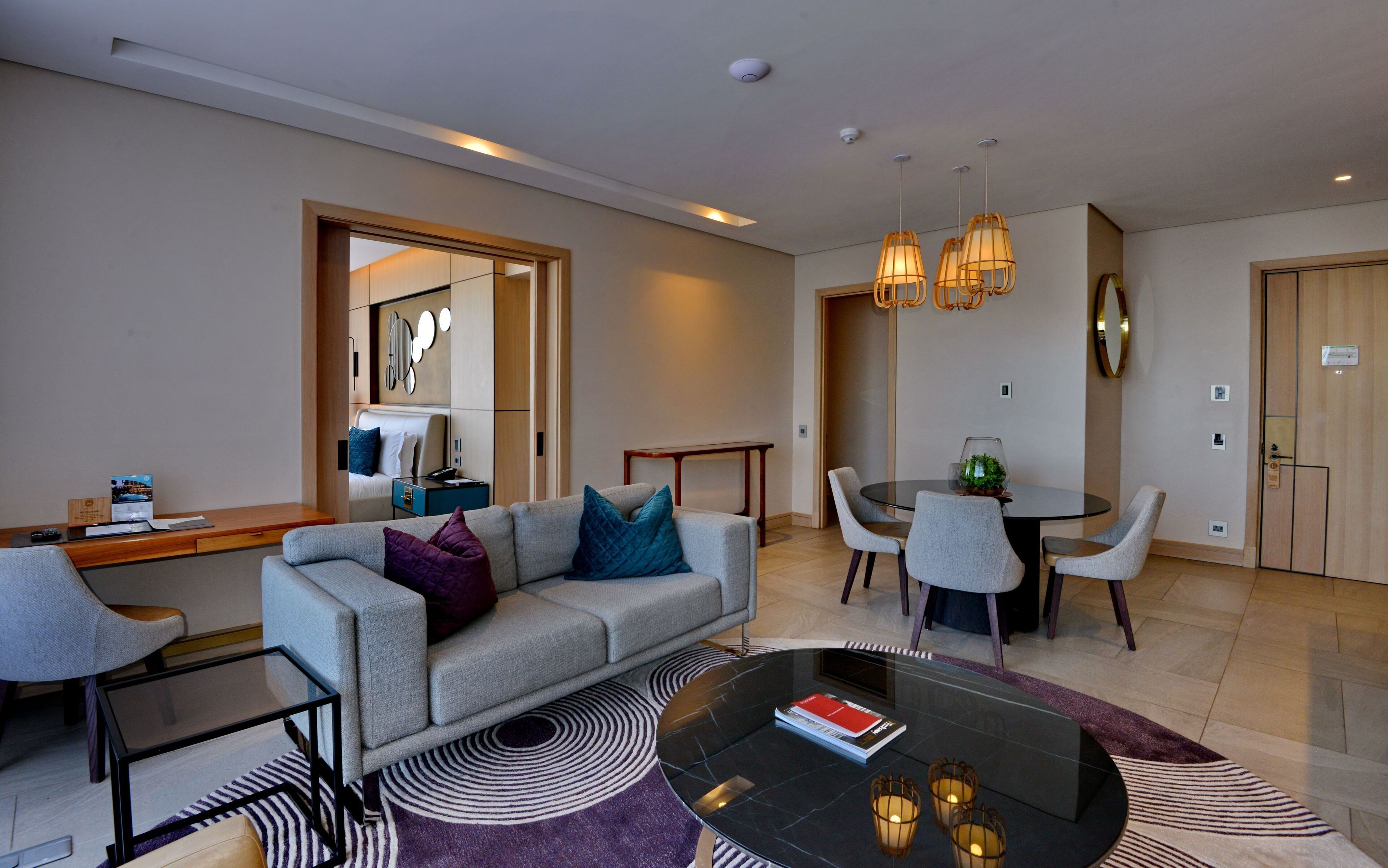 Junior Suite | Living area | Flat-screen TV, Netflix, streaming services