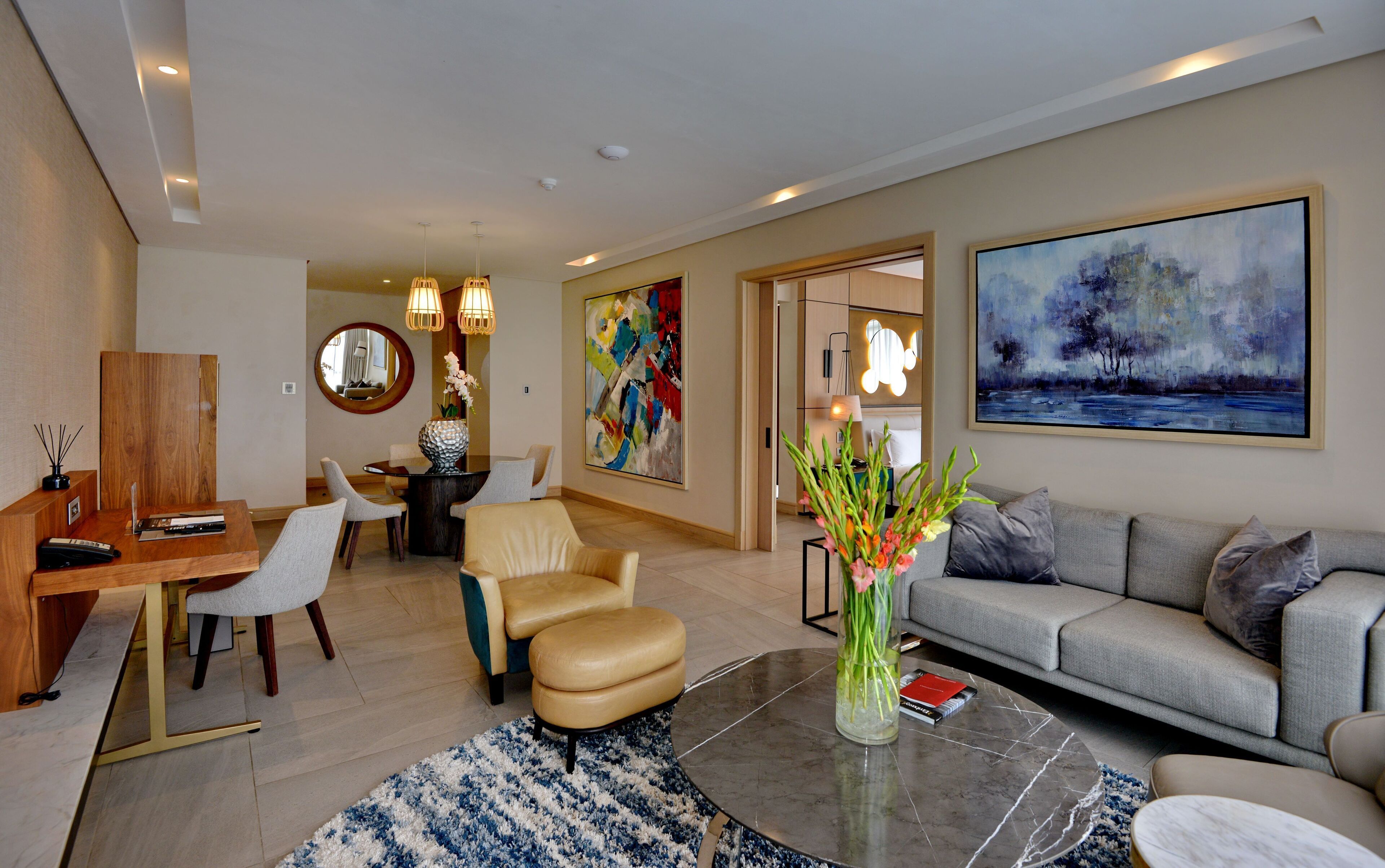 Presidential Suite | Living area | Flat-screen TV, Netflix, streaming services