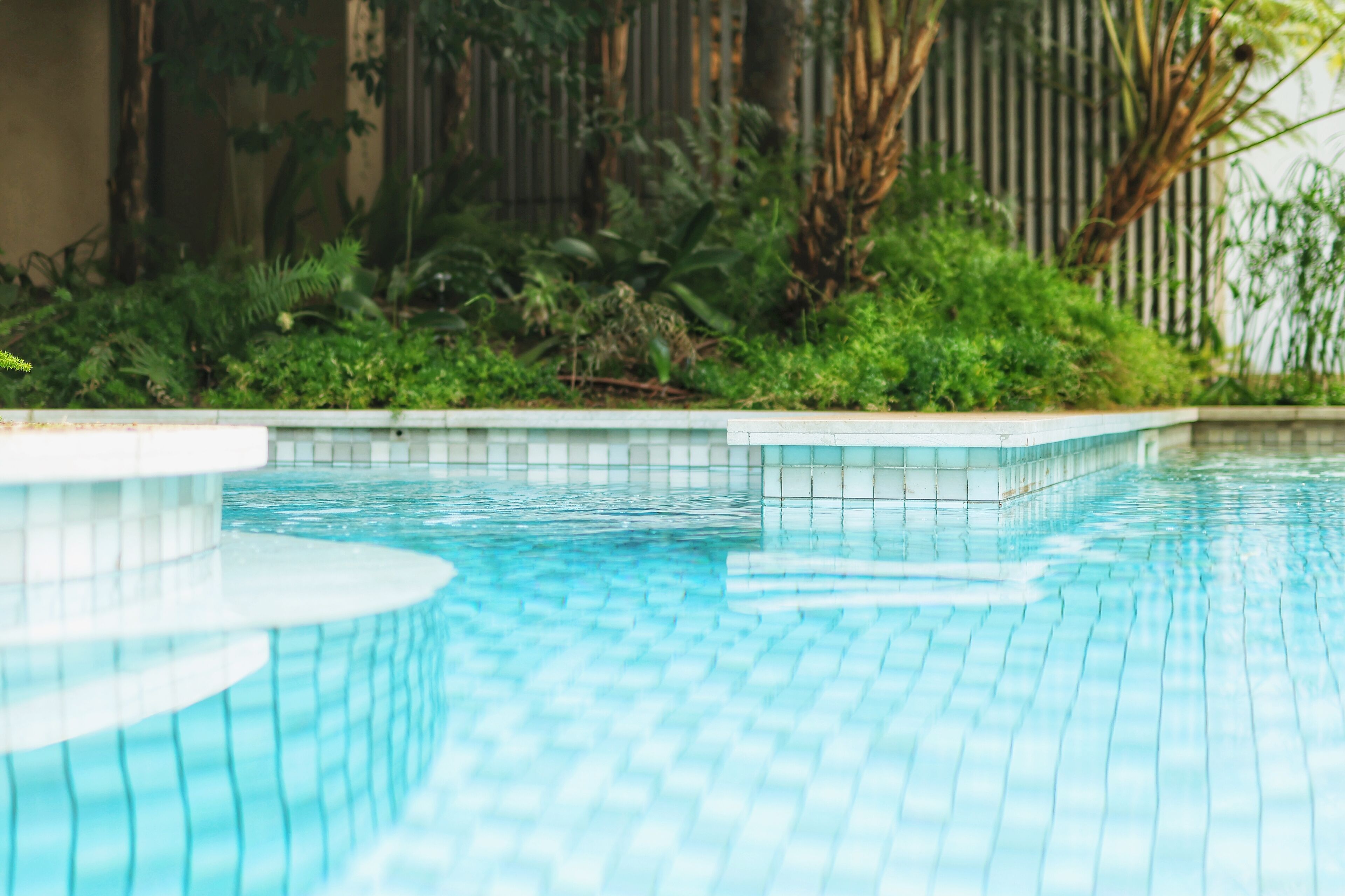 couples treatment room(s), sauna, hot tub, steam room, body treatments