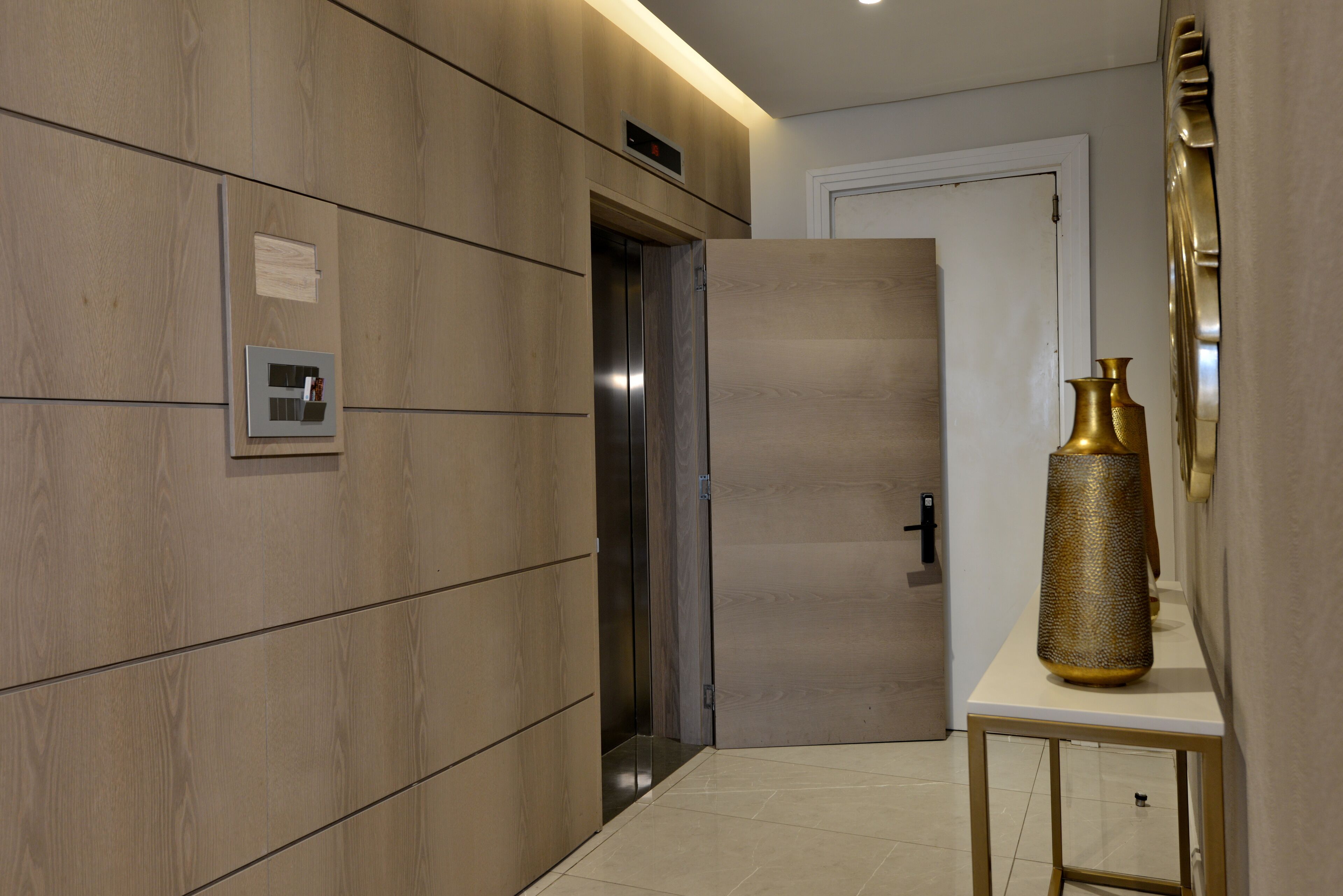 Ropa de cama de alta calidad y minibar 