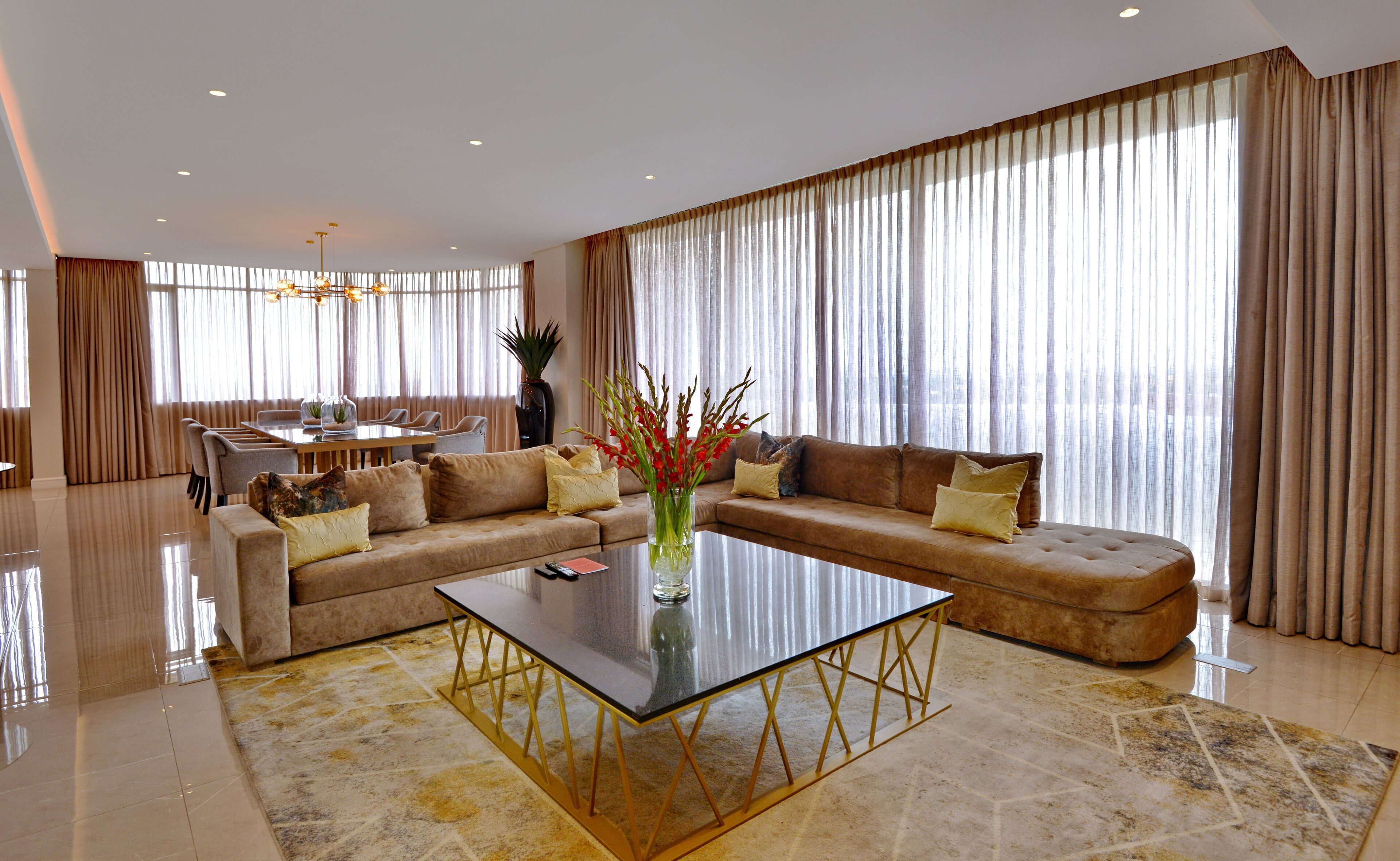 Royal Penthouse | Living area | Flat-screen TV, Netflix, streaming services
