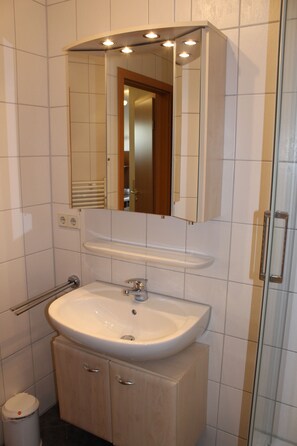 Haartrockner, Toilettenpapier