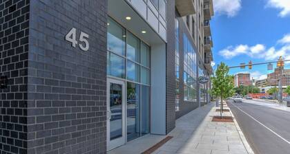 Spacious Sunset View Condo