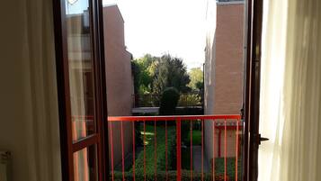 3 camere, ferro/asse da stiro, Wi-Fi gratuito, lenzuola