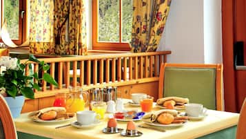 Tägliches inbegriffenes Frühstücksbuffet