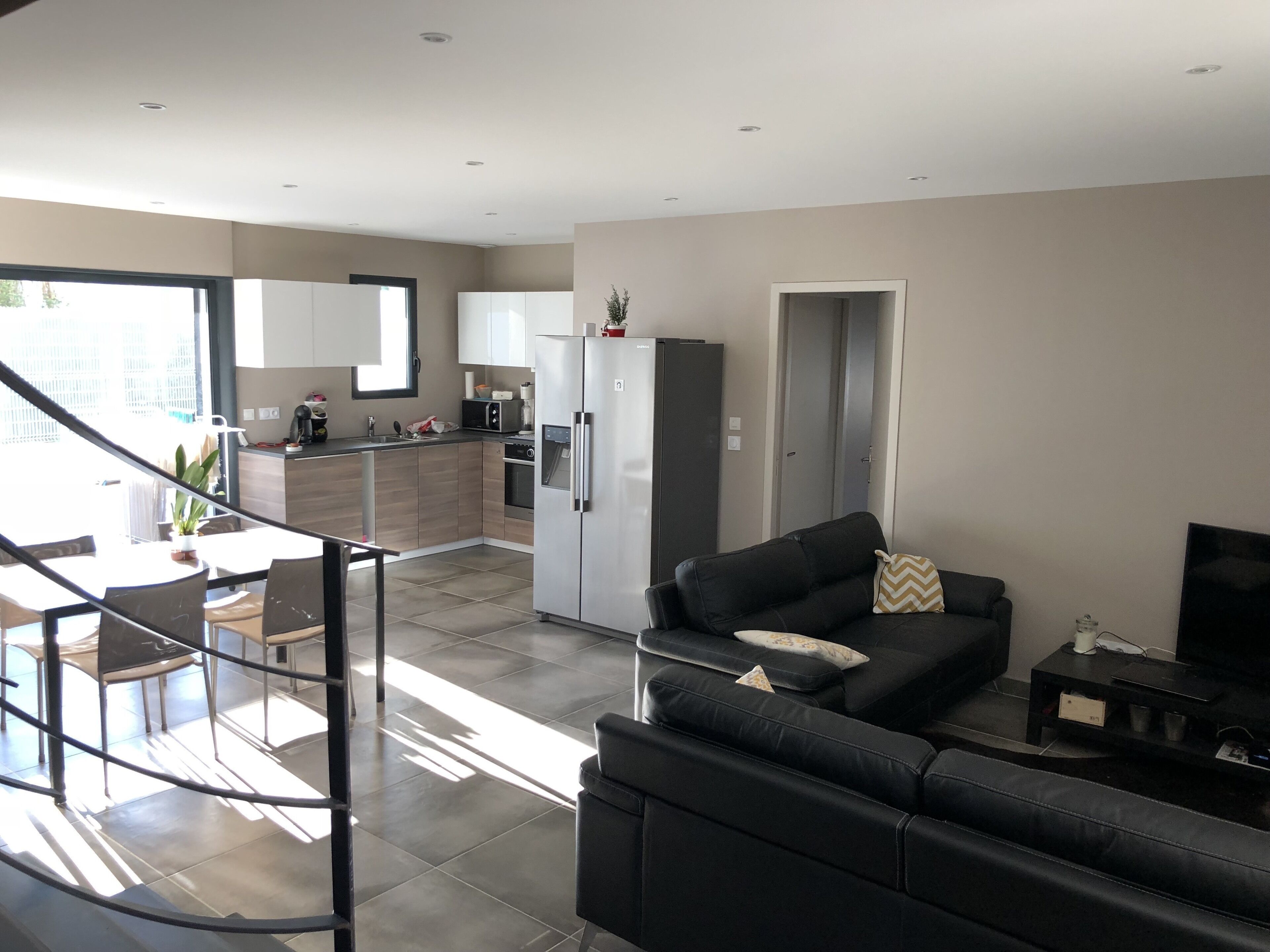 TV connectée, table de tennis de table