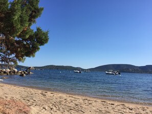 Platja a a prop