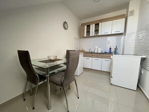 Private kitchen - King Peter Apartments (Sremska Mitrovica)