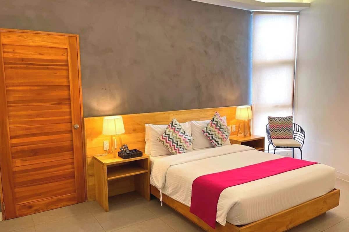 Hypoallergeen beddengoed, een minibar, een kluis op de kamer, een bureau