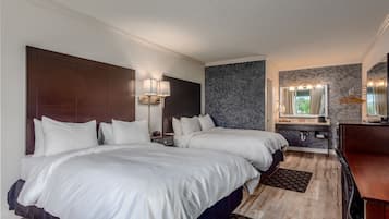 3 bedrooms, in-room safe, free WiFi, bed sheets