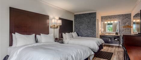 3 bedrooms, in-room safe, free WiFi, bed sheets