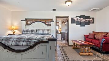 Exclusive Cabin | In-room safe, free WiFi, bed sheets