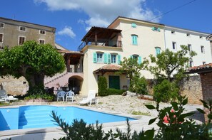 Front of property - Villa Angiolina (Visnjan)