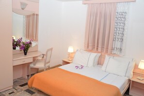 Apartment, 2 Bedrooms | Iron/ironing board, free WiFi, bed sheets - Apartments Anastazija (Porec)
